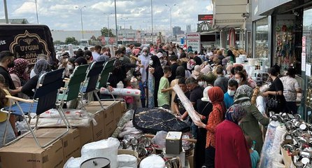 50 TL’lik halı izdihamı