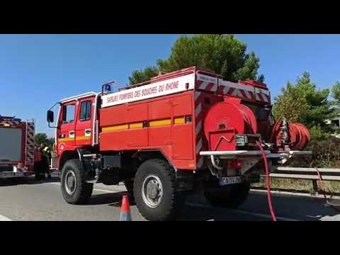 A55 : un véhicule en feu à Châteauneuf-les-Martigues en direction de Fos