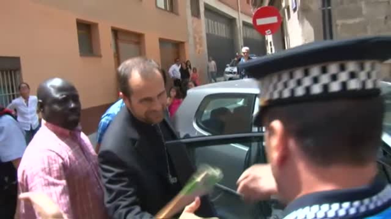 El obispo de Solsona renuncia "por amor" a una mujer