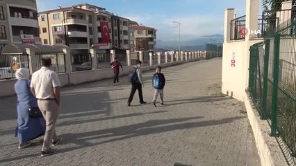 Selzedelerin yardımına koşan liseli öğrenciler ders başı yaptılar