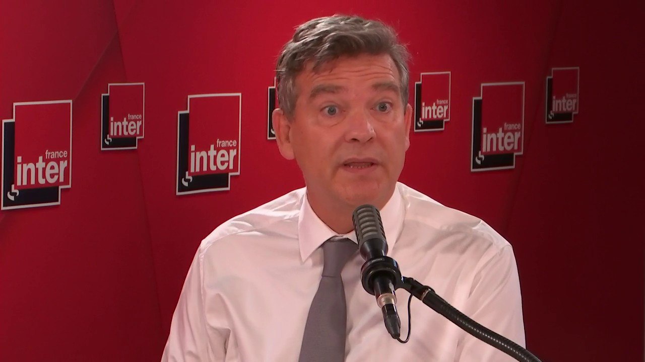 Arnaud Montebourg : "Les 34 plans industriels que j'avais laissés derrière moi nous auraient fait gagner de nombreuses années, tout ce qui aujourd'hui est fait en retard"