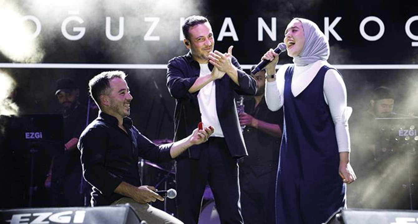 Oğuzhan Koç konserinde sürpriz evlilik teklifi