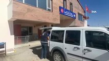 Van'da bir otomobilde 8 düzensiz göçmen yakalanırken, 2 organizatör tutuklandı