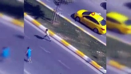 Çocukların tehlikeli bahşiş oyunu kamerada