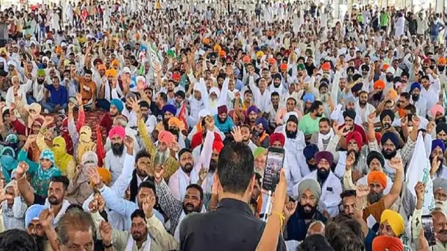 Farmers stage protest in Karnal, head towards Secretariat