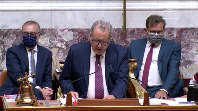 Nous n'oublierons jamais le talent, le brio et l'humour légendaire de ce monument du cinéma et du théâtre français , Richard Ferrand rend hommage à Jean-Paul Belmondo