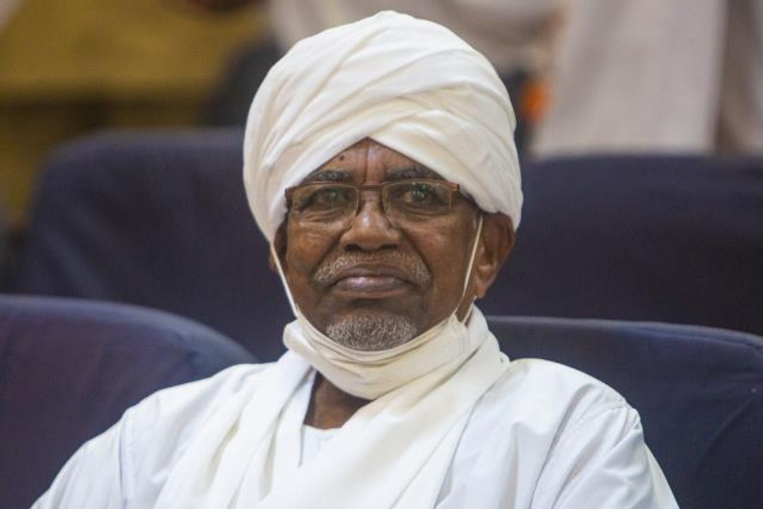 Son dakika haberleri! Eski Sudan Cumhurbaşkanı Ömer el-Beşir'in yargılandığı davanın duruşması 14 Eylül'e ertelendi