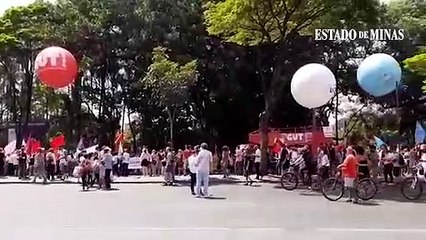 Manifestantes que ocupam a Afonso Pena reclamam do preço dos alimentos