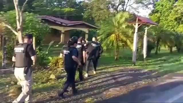 ext-diez-policias-detenidos-en-multiples-allanamientos-070921