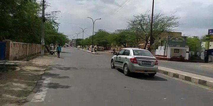 बाड़मेर: शहर का बढ़ता दायरा, नगरीय परिवहन सुविधाओं का विस्तार दूर की कौड़ी