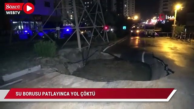 Su borusu patlayınca yol çöktü, evler ve iş yerleri sular altında kaldı