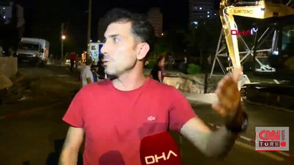 Su borusunun patlamasıyla yol çöktü, ev ve iş yerlerini su bastı