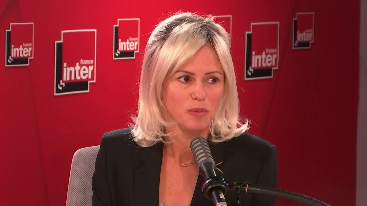 Camille Emmanuelle : "Le fait que la psy se tou...