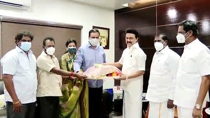 முகம் முழுக்க பூரிப்பு: முதல்வர் ஸ்டாலினை நேரில் சந்தித்த அன்புமணி: மகள் திருமண வரவேற்பிற்கு அழைப்பு