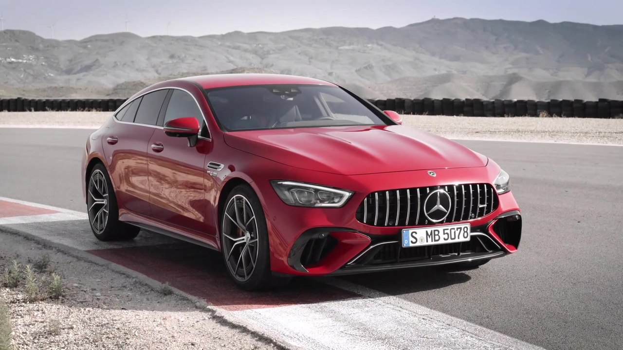 Weltpremiere des ersten Performance-Hybriden von Mercedes-AMG