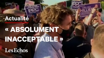 Justin Trudeau malmené lors d'un déplacement par des opposants aux mesures sanitaires