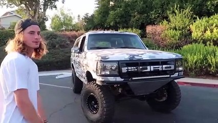 Custom Ford Bronco Prerunner Build