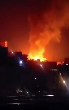 حريق هائل فى أحد مخازن الأخشاب بالشرابية والحماية المدنية تحاول إخماده