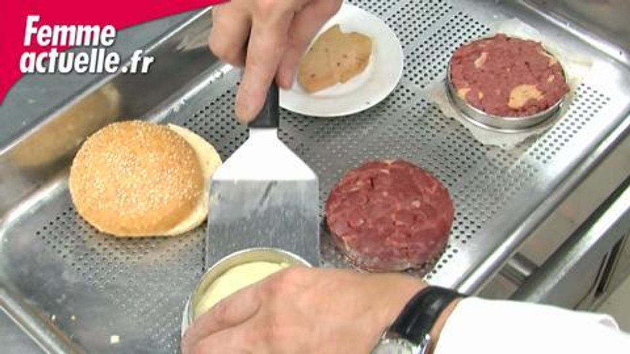 La recette du burger au foie gras par Eric Frechon