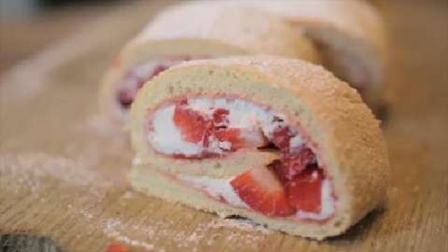 Biscuit roulé aux fraises