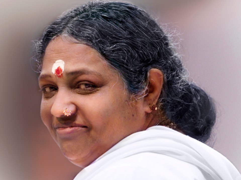 Amma, une femme pour aimer le monde