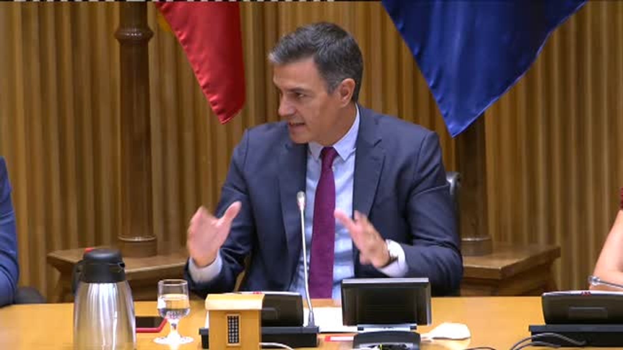 Sánchez anuncia nuevas medidas para rebajar la factura de la luz pero no las concreta