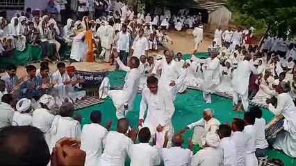 कन्हैया गीतों में गाईं धार्मिक कथाएं