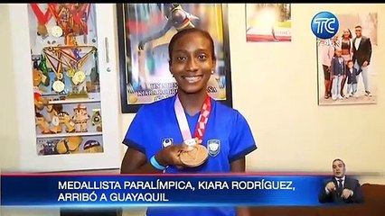 Medallista Kiara Rodríguez fue recibida con honores por sus amigos y familiares