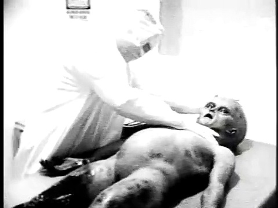 Original Roswell Alien Autopsy Footage.