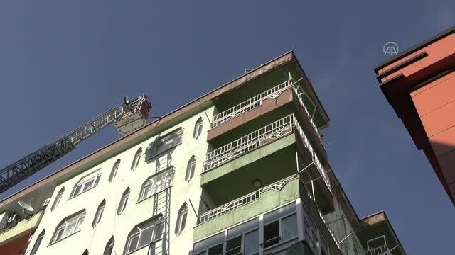 Son dakika haber... KAHRAMANMARAŞ - Binanın çatı katında çıkan yangın söndürüldü
