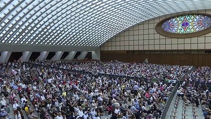 Papa Francisco denuncia 'escravidão' das mulheres