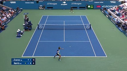 Quel coup droit long de ligne : Zverev claque un contre fulgurant face à Harris