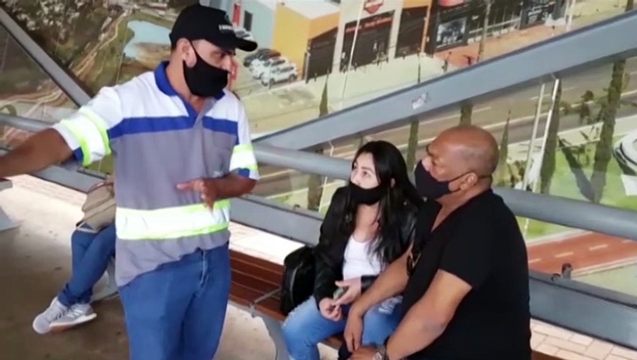 Transitar realiza ação educativa com usuários do transporte coletivo de Cascavel