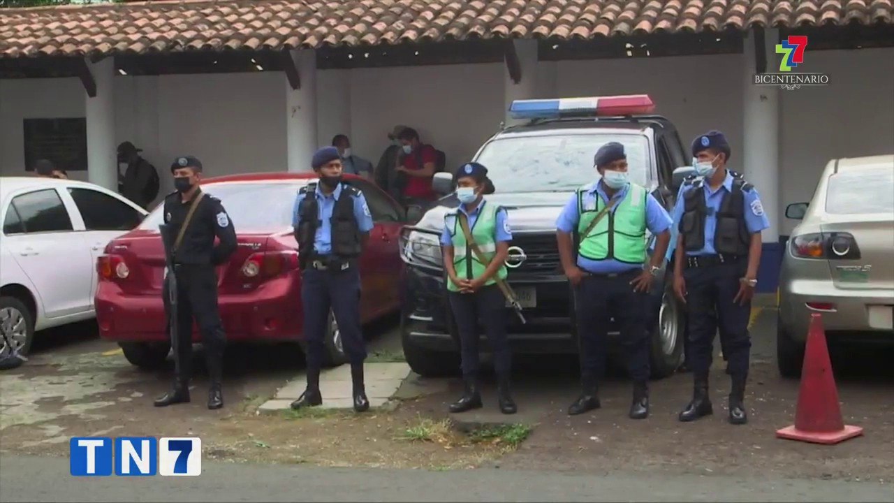 b Escritor Sergio Ramirez fue detenido por el régimen de Daniel Ortega