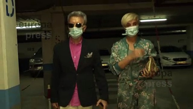 José Ortega Cano acude serio y cabizbajo al hospital acompañado por su mujer, Ana María Aldón