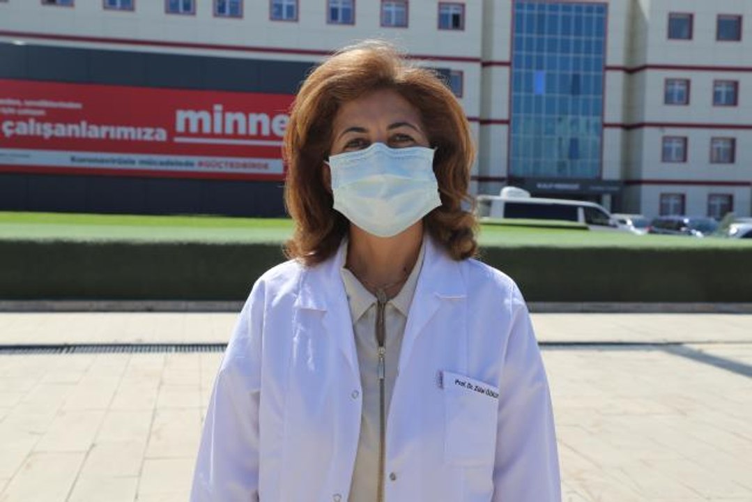 Enfeksiyon uzmanı Prof. Dr. Özkurt'tan okullarda "hijyen ve maske kuralına dikkat" uyarısı