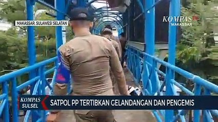 Satpol PP Tertibkan Gelandangan Yang Tinggal Di Jembatan
