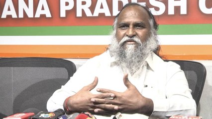 రాష్ట్రంలో ప్రతి పేద కుటుంబానికి 10లక్షల ఆర్థిక సాయం చేయాలన్న జగ్గారెడ్డి