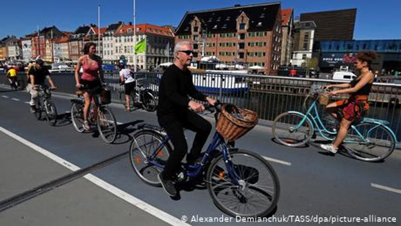 Maskless and lockdown-free in Denmark