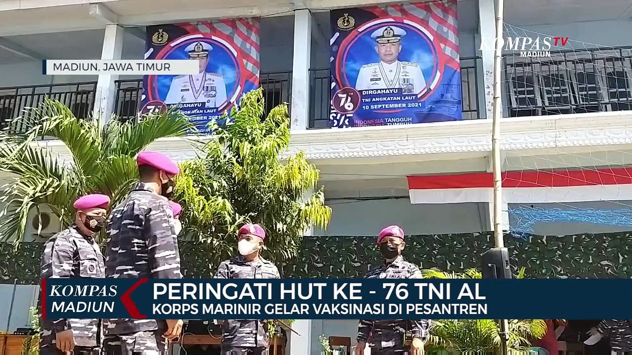 Peringati HUT Ke - 76 TNI AL, Korps Marinir Gelar Vaksinasi Di Pesantren