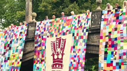 Charles and Camilla unveil gigantic knitted artwork