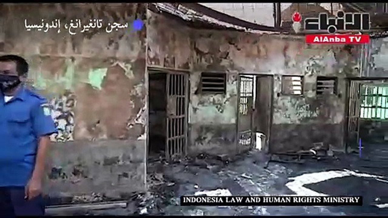 مقتل 41 شخصا على الأقل بحريق اندلع في سجن مكتظ...