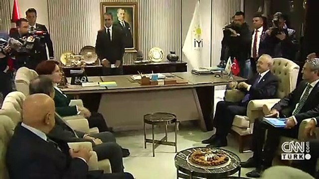 İYİ Partili Aytun Çıray CHP'li belediyeleri uyardı