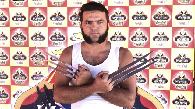 PALHAÇO WOLVERINE EM PEDRAS DE FOGO