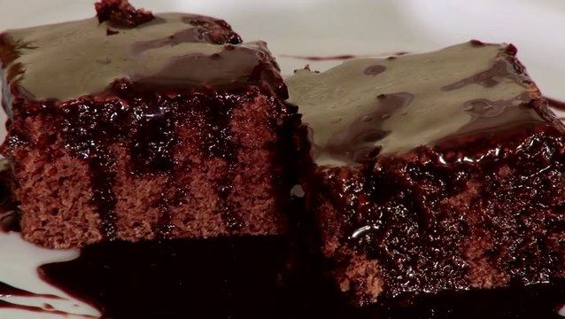 Bolo de chocolate de liquidificador - Tudo Gostoso
