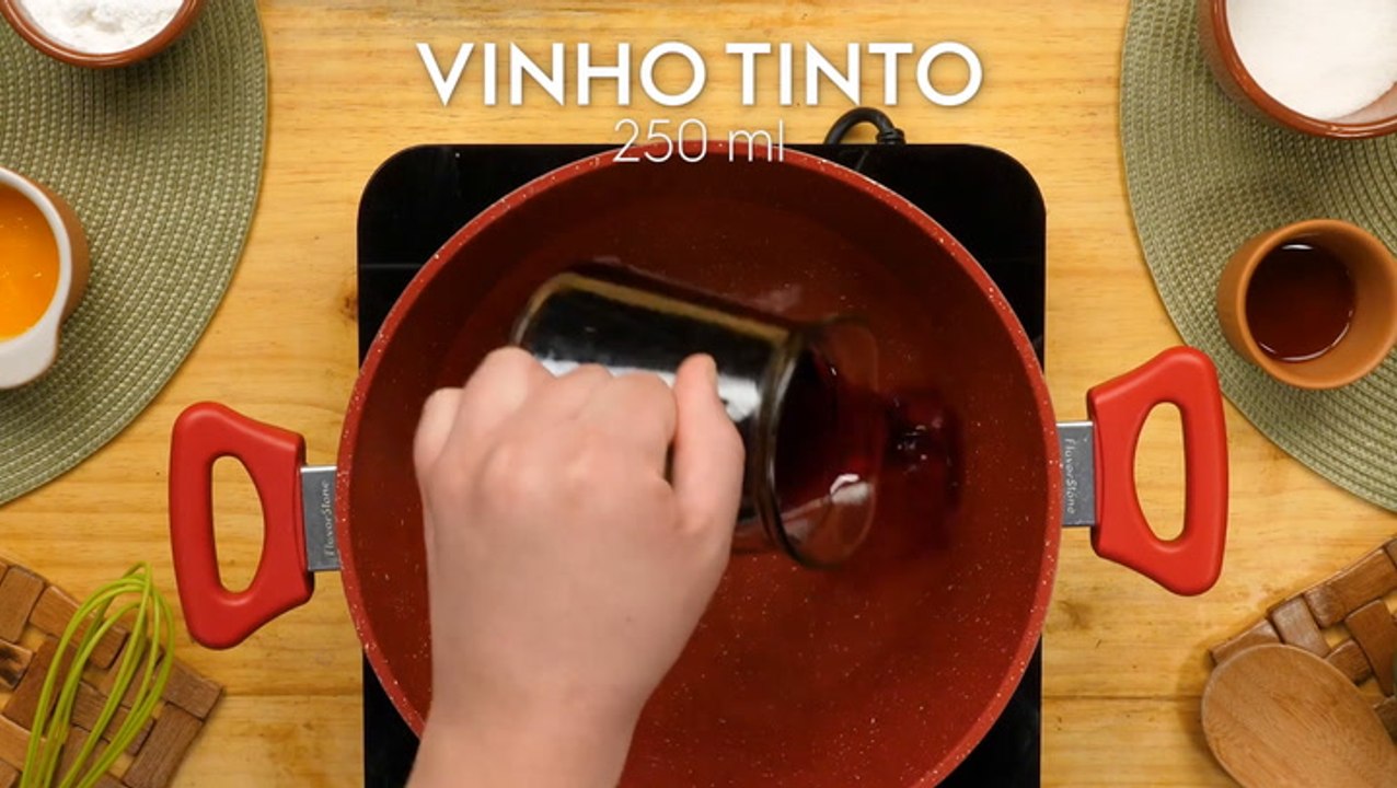 Sagu com creme de baunilha — Receitas TudoGostoso
