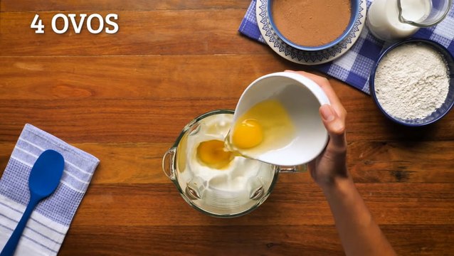 A melhor receita de bolo de chocolate — Receitas TudoGostoso