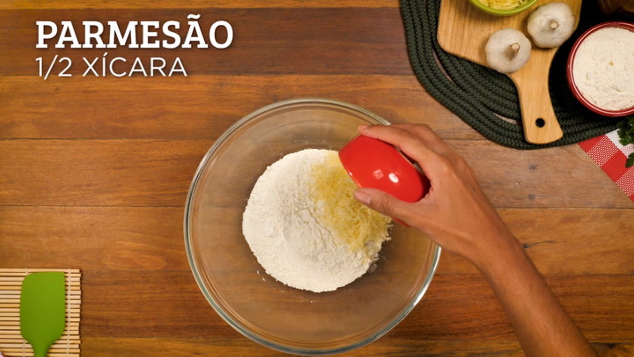 Torta de frango gratinada — Receitas TudoGostoso