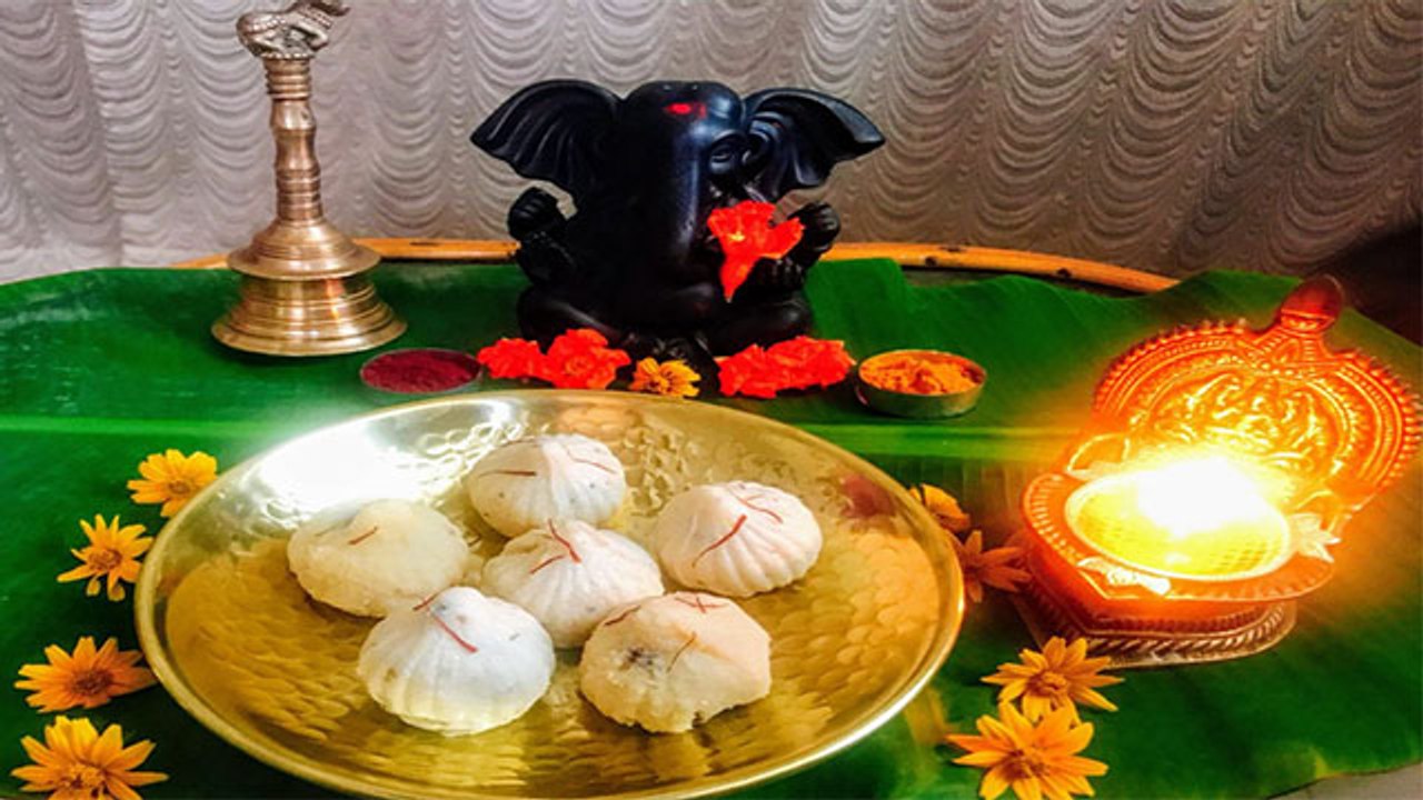 Ganesh Chaturthi 2021: गणेश भगवान को मोदक क्यों प्रिय है, 5 वजह चौंका देगी | Boldsky