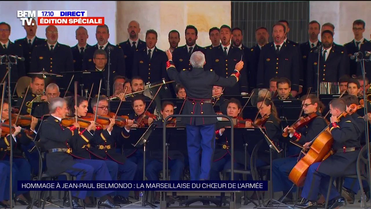 Hommage à Jean-Paul Belmondo: l’orchestre de la garde républicaine et le chœur de l’armée française interprète "La Marseillaise" de Berlioz
